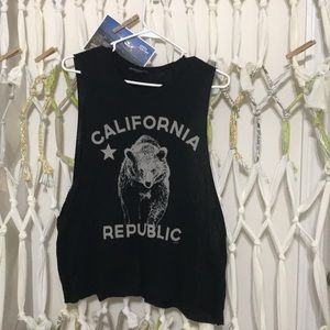 ⭐️Brandy Melville Muscle Tee⭐️